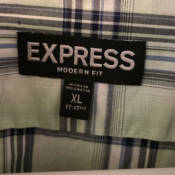 Express button up. - Picture 2 of 3